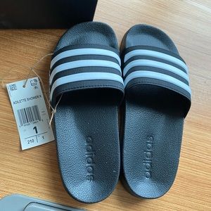 Adidas shower shower shoes 1